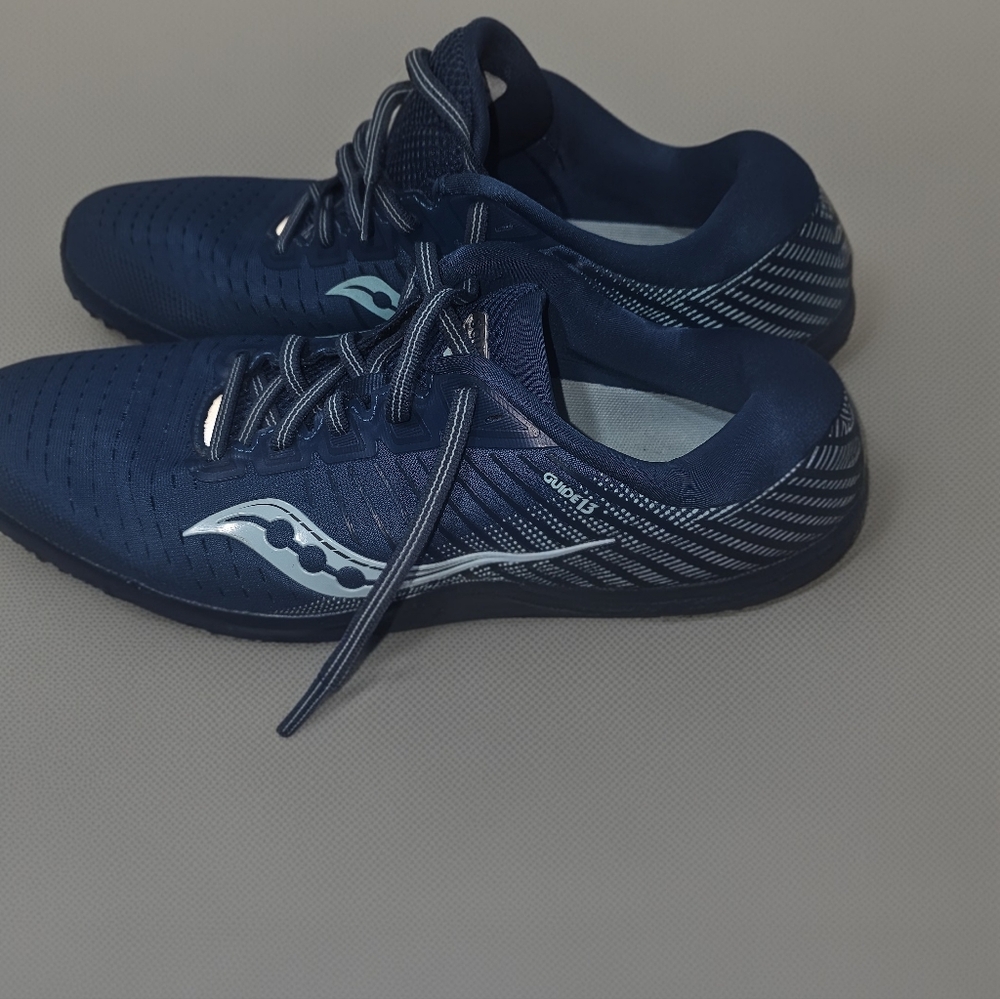 Saucony Womans Running Shoe